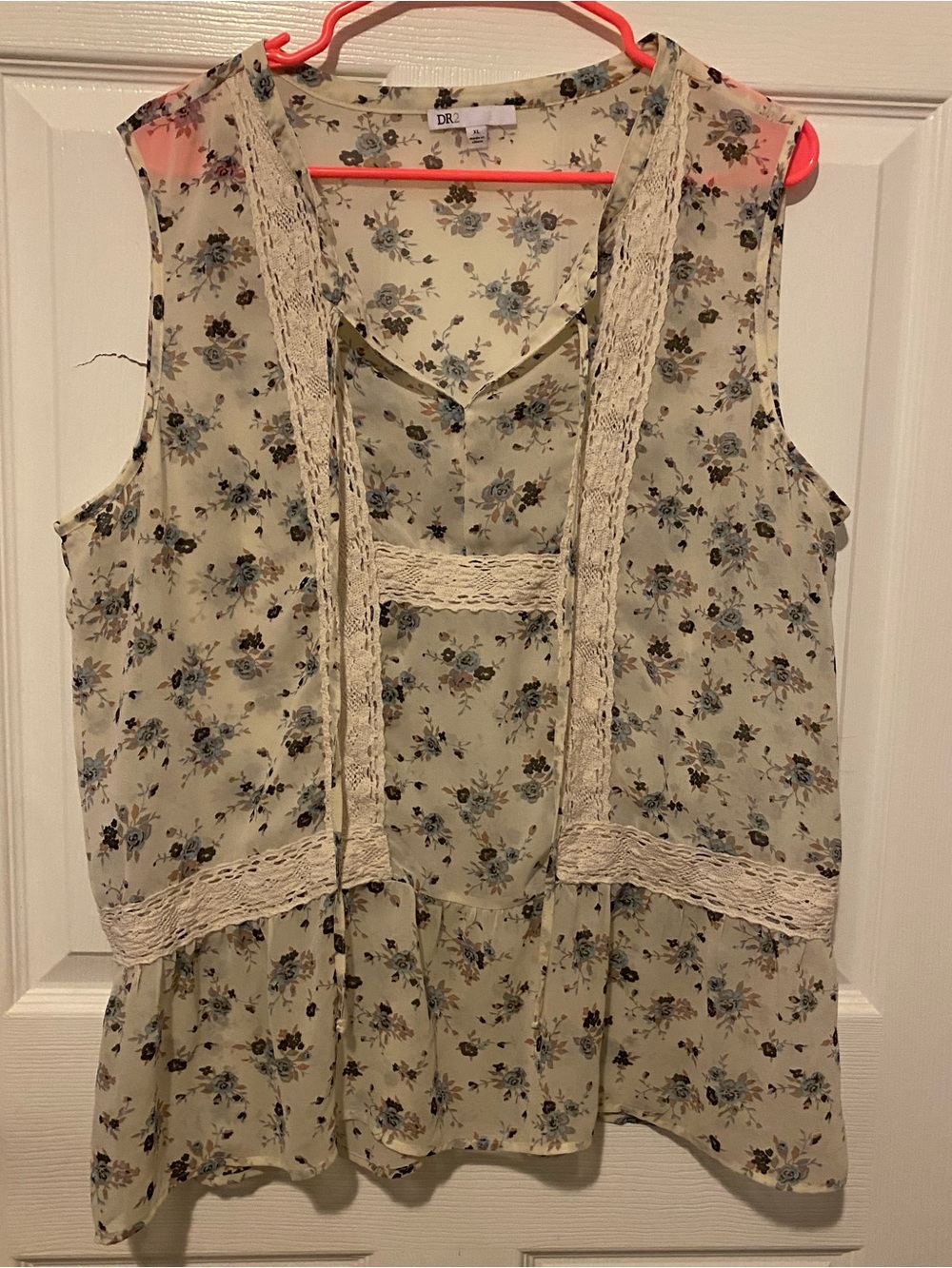DR2 Cream Floral Lace-Trim Sleeveless Camisole